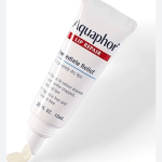 Aquaphor Reparador Labial 10Ml Con 2